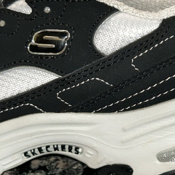 Skechers Sport Women's D'Lites Biggest Fan Memory Foam Sneaker Black/White - Picture 9 of 9